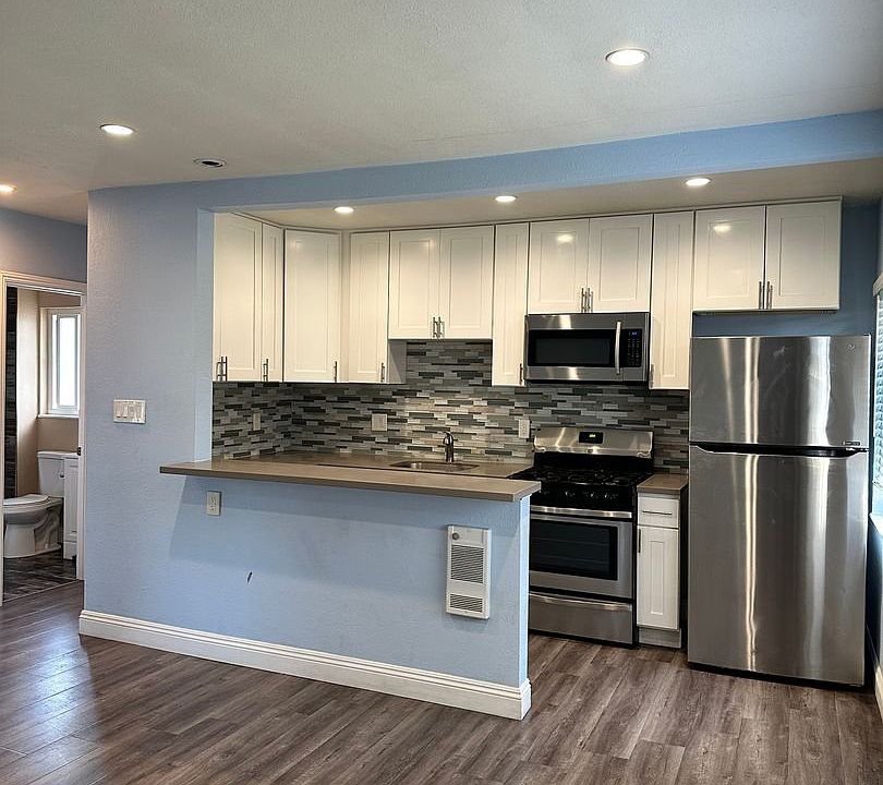 1st image of 2028 High St APT 11