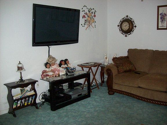 3rd image of 1514 Pine Ave
