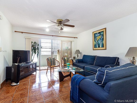 5th image of 1101 Crystal Lake Dr APT 108