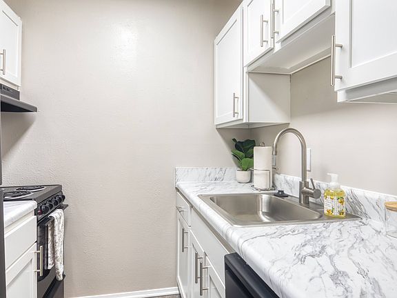 3rd image of 495 Nelson Dr #491-16