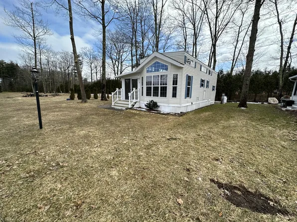 23 College Drive #8, Wells, ME 04090