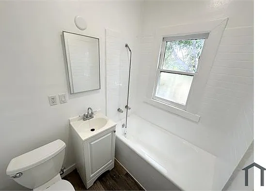 1316 S Mariposa Ave #101 — Photo 12