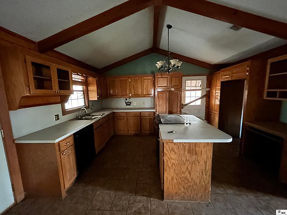 3rd image of 213 Nature Acres Ln