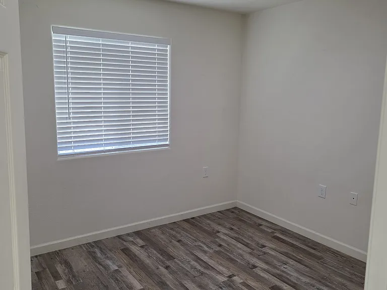 426 Dover Pl #D — Photo 6