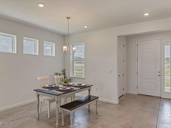 5th image of 12607 Itani Ct