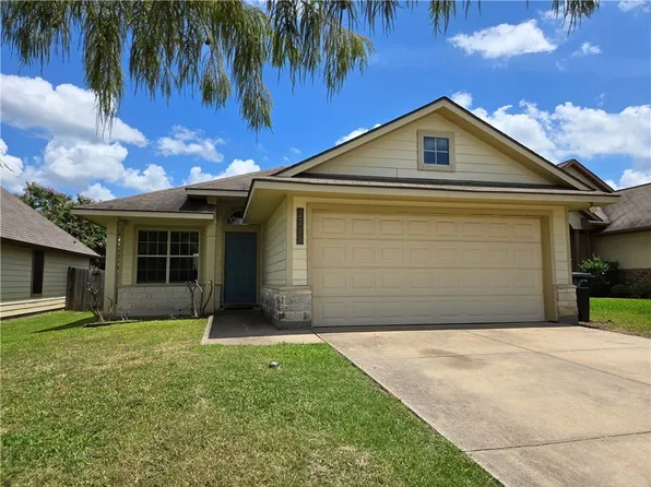 2715 Silver Oak Dr, College Station, TX 77845