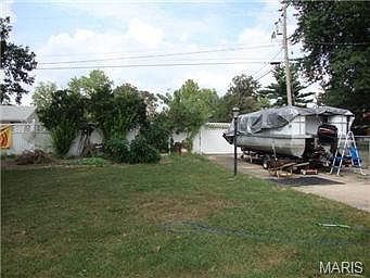 4th image of 906 E Hawkins St