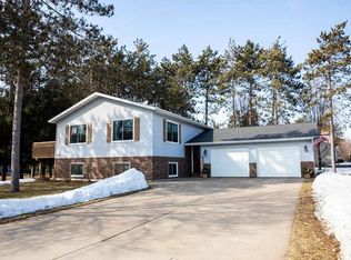 5202 Lombardy Dr, Wausau, WI 54401