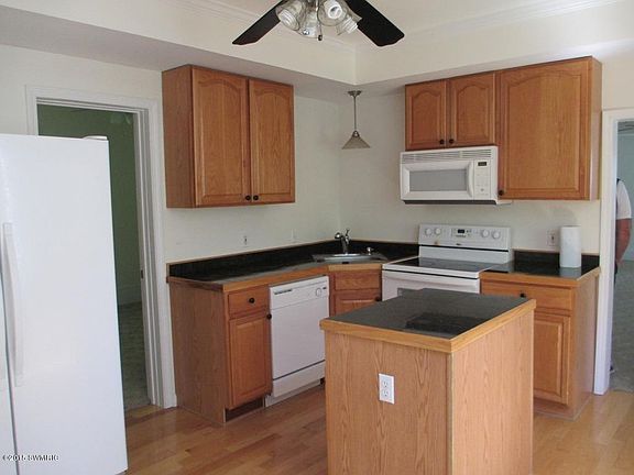 5th image of 4216 Lincoln Ave