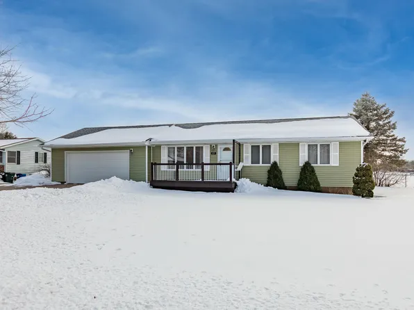 115 North St, Fruitland, IA 52749