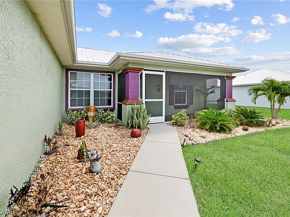 3rd image of 307 NW 24th Pl