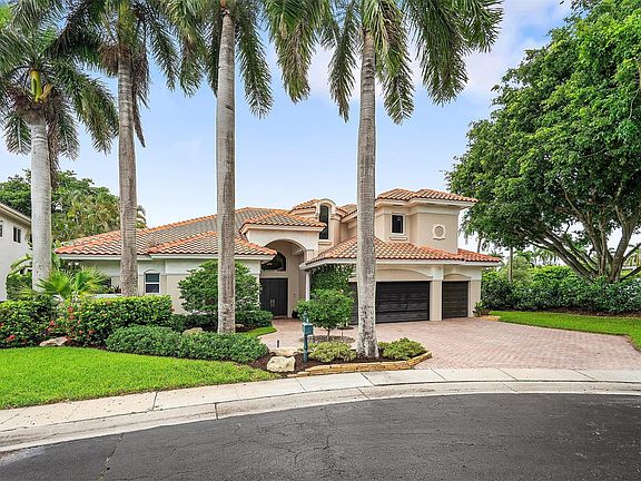 4th image of 6599 NW 33rd Avenue