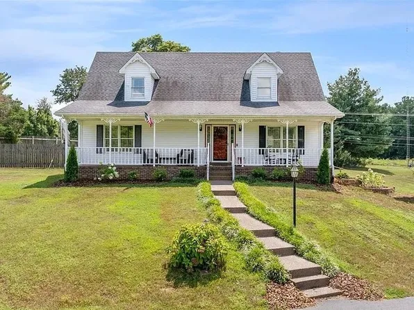 10885 Alvaton Rd, Alvaton, KY 42122