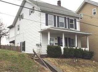258 S 1st St, Lehighton, PA 18235