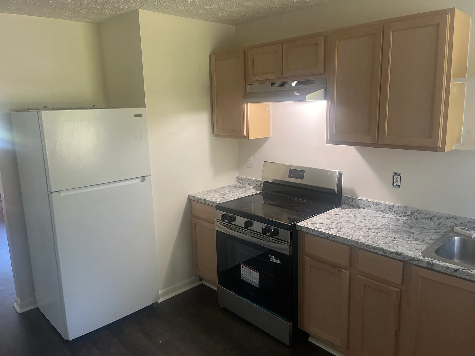 2 bed, 900 sqft, $1,250 — Photo 2