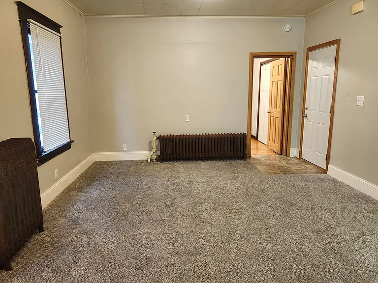 1552 Edmund Ave — Photo 5
