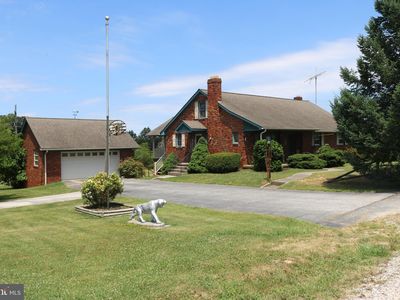 582 Blooming Grove Rd, Hanover, PA, 17331