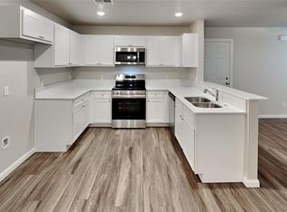 206 Gray St, Yukon, OK 73099