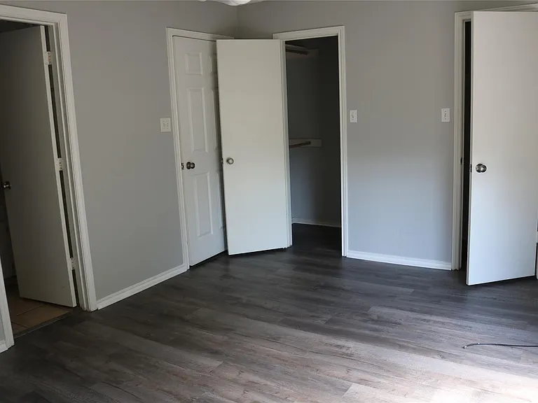 627 Cherry Ln — Photo 13