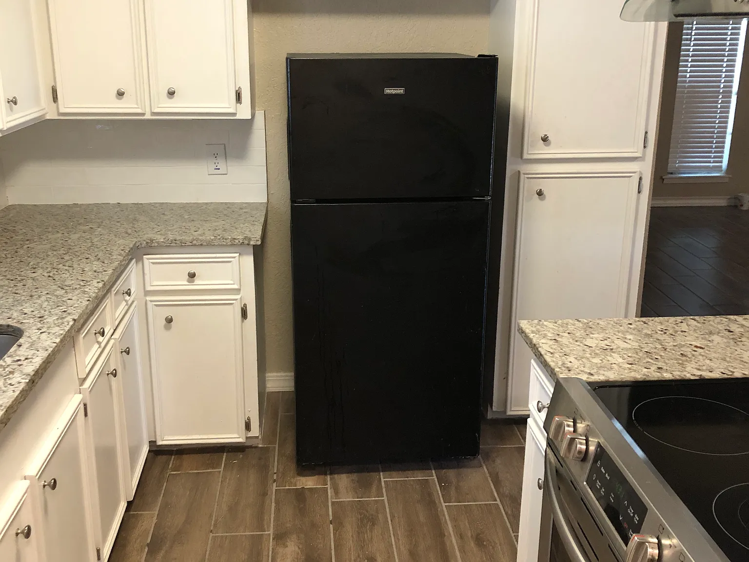 3 bed, 1367 sqft, $1,800 — Photo 4