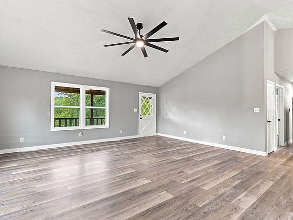 4th image of 304 Swafford Lane