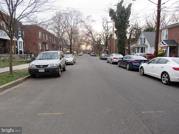 5th image of 3329 Dubois Pl SE