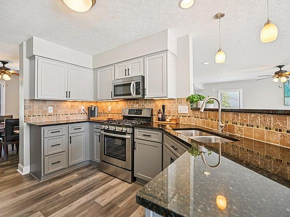 5th image of 6251 Steinbeck Way
