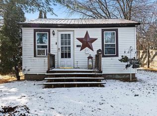 1139 S Franklin St, Shawano, WI 54166