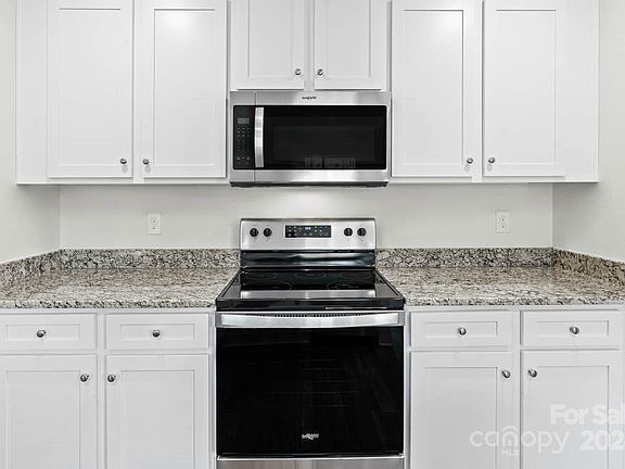 5th image of 555 Lamorak Pl