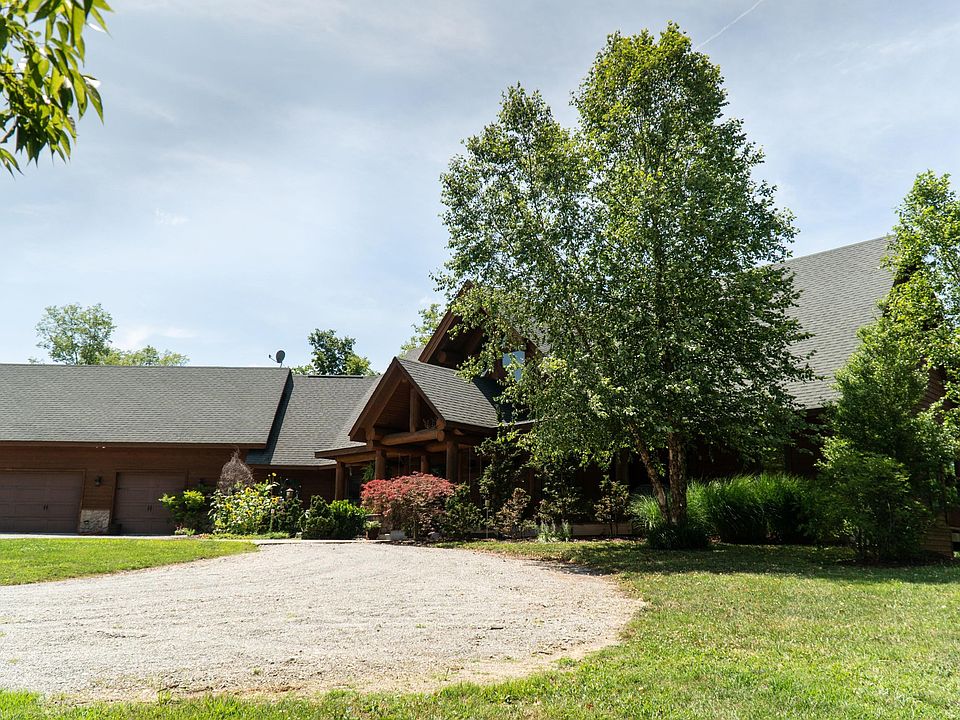 1st image of 642 Dawkins Ln