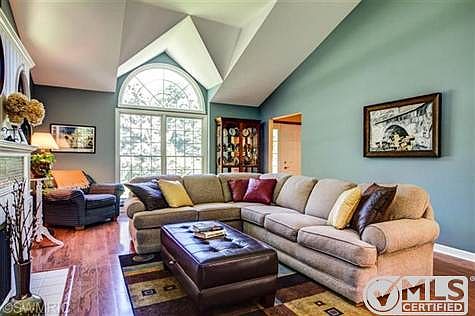 3rd image of 17434 Beech Hill Dr