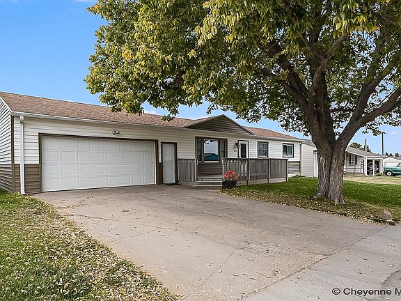 3rd image of 610 Simkins Ave