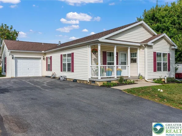 677 Biltmore Ave, Easton, PA 18040