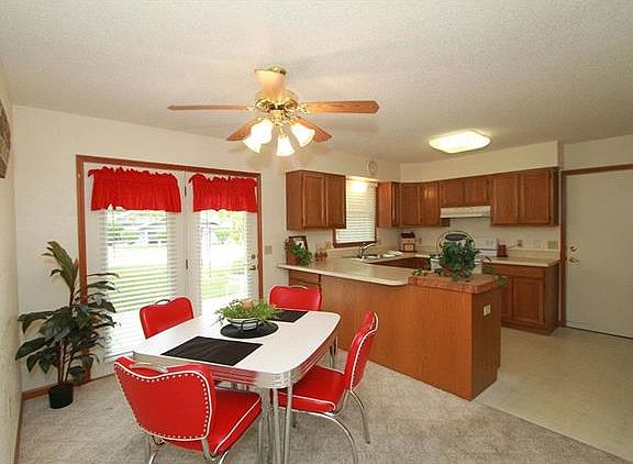 2nd image of 19 Kaeser Ct