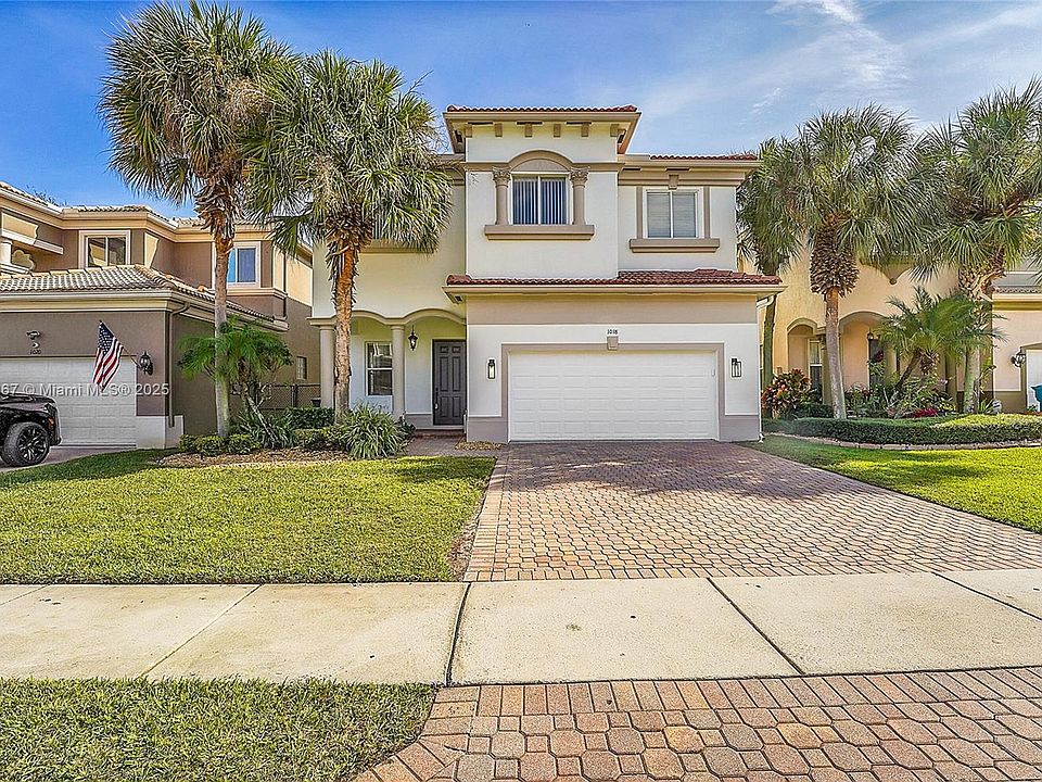 1st image of 1018 Grove Park Cir