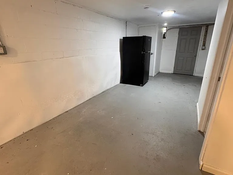 46 N Gilmore Blvd — Photo 23