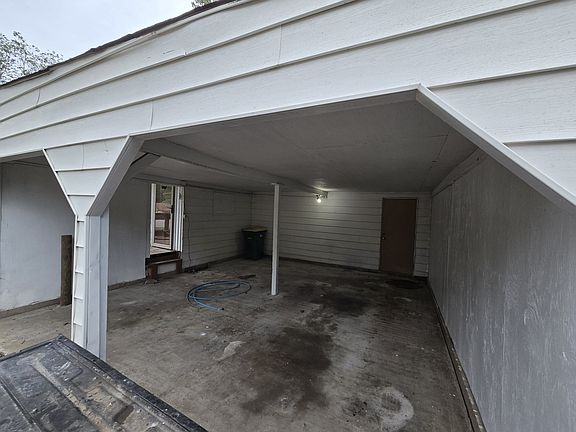 2nd image of 54 Hill Ln