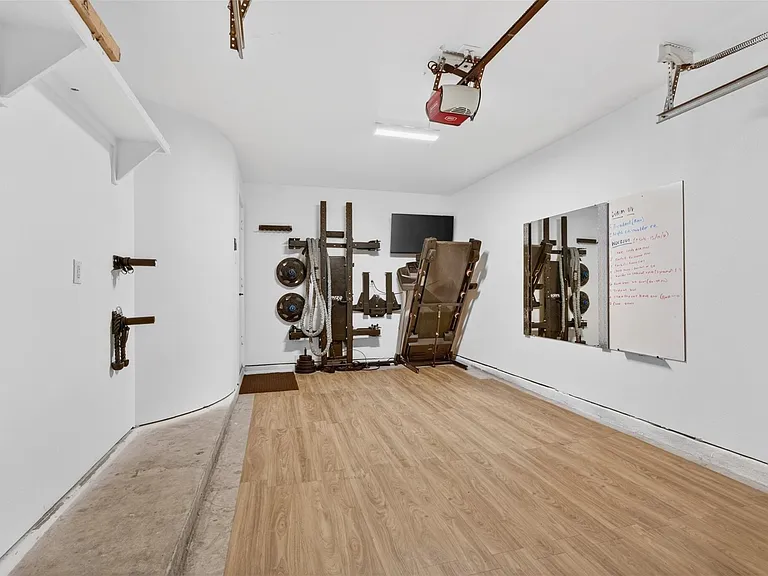 2716 Bagby St — Photo 26
