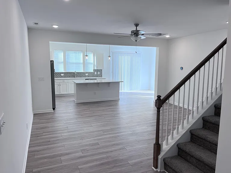 187 Royal Star Way — Photo 7