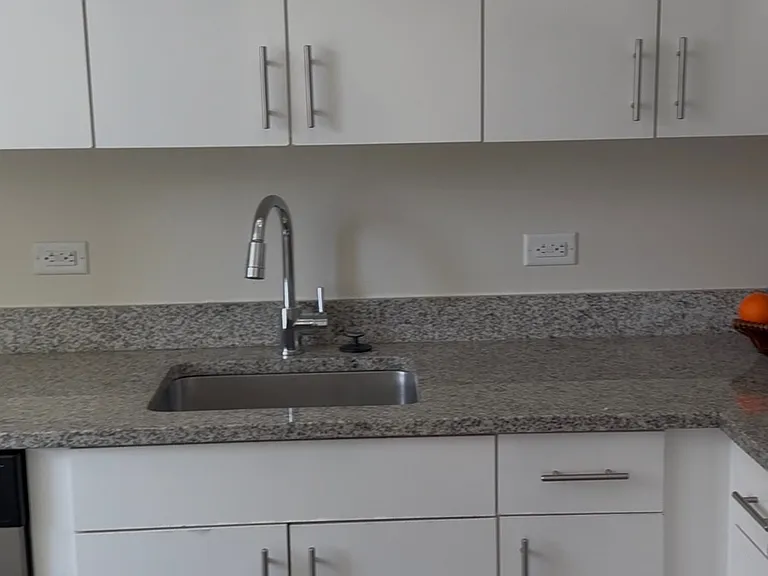104 Clifton Pl #805 — Photo 4