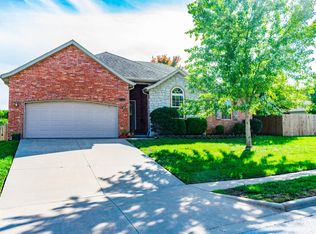 1836 W Lennox Dr, Springfield, MO 65810