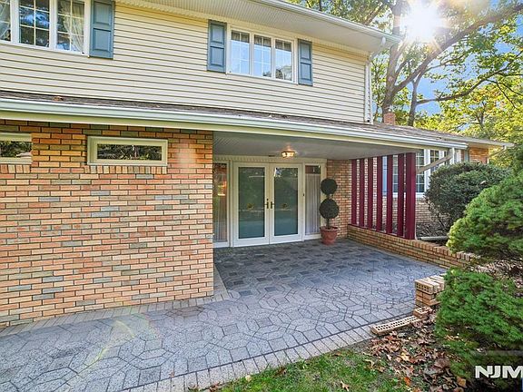 3rd image of 29 Gabriel Way