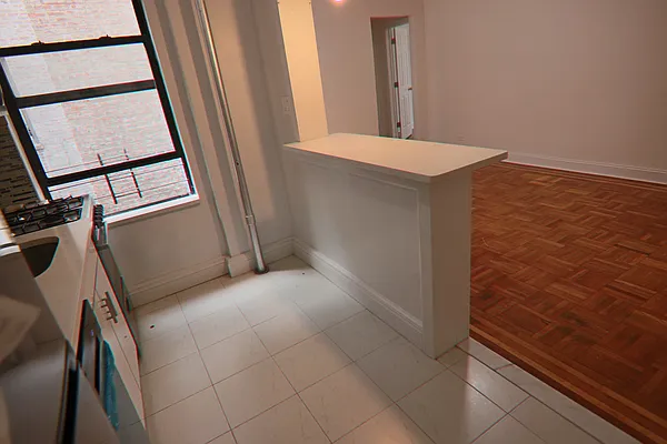 Rented by PMG Real Estate  | media 15