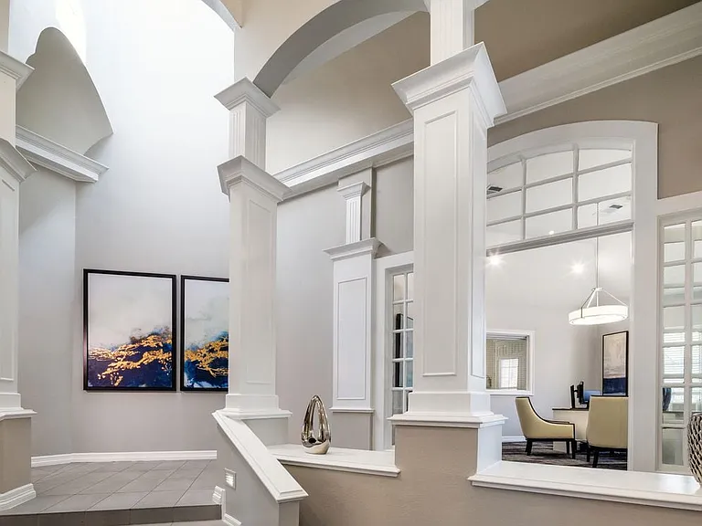 Lobby and leasing area