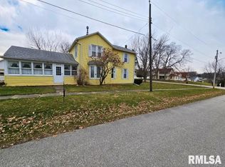 209 N Clark St, Reynolds, IL