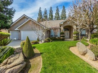 1410 E Sweetbriar Dr, Fresno, CA 93720