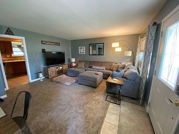 4th image of 71 Chardon Dr