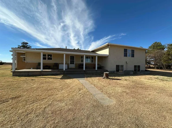 21313 SW B Rd, Dodge City, KS 67801