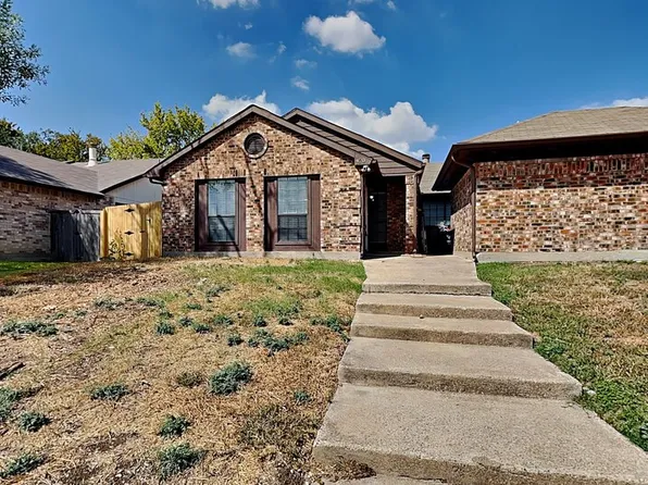 420 Dollins St, Cedar Hill, TX 75104