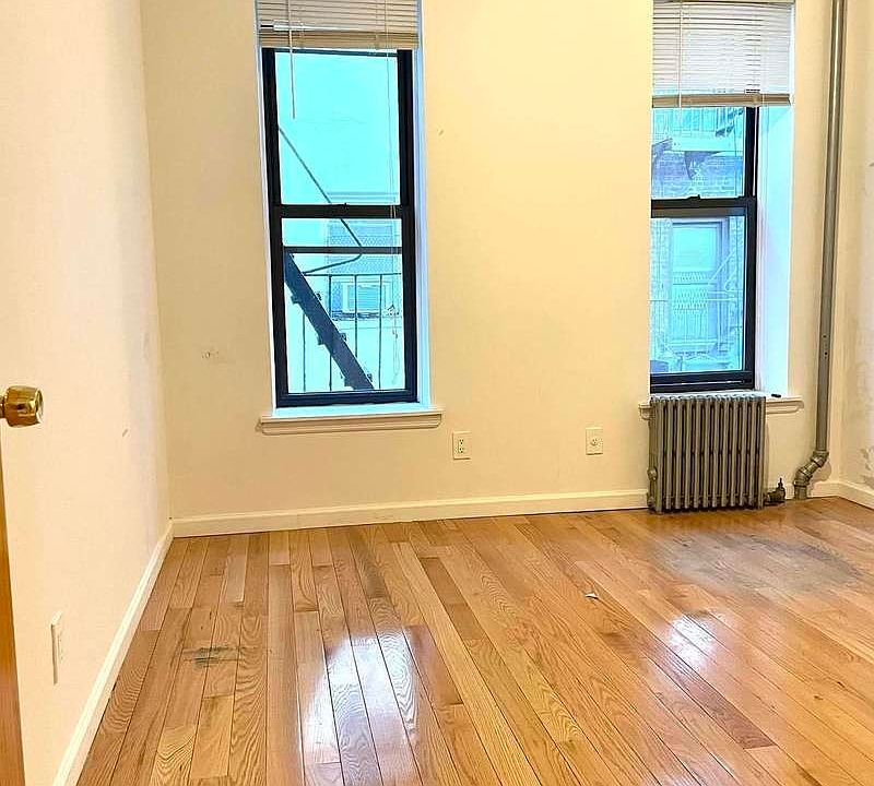 1st image of 80 Mulberry St APT 9